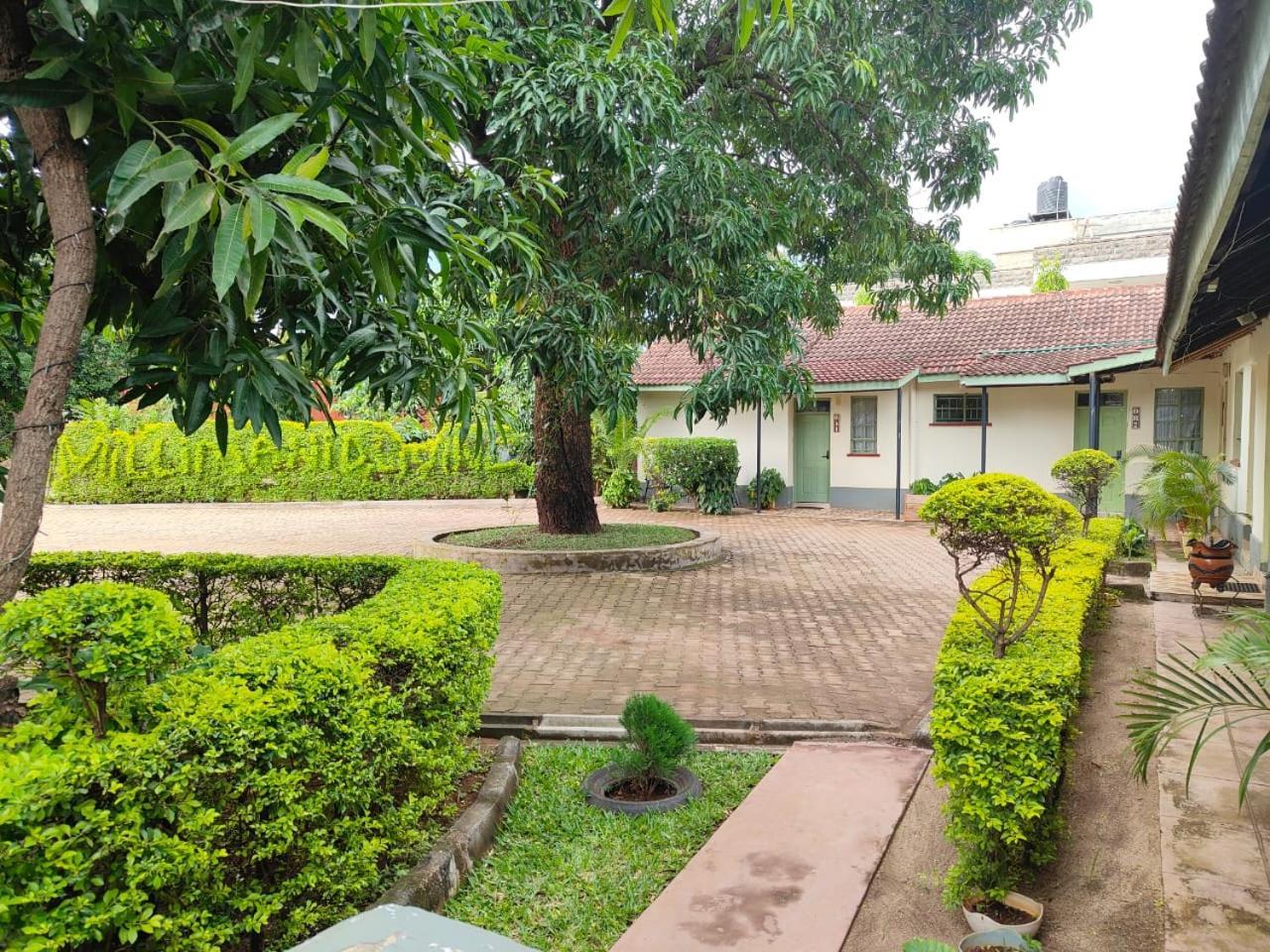 Milimani Drive Livings Apartment Kisumu Exterior photo